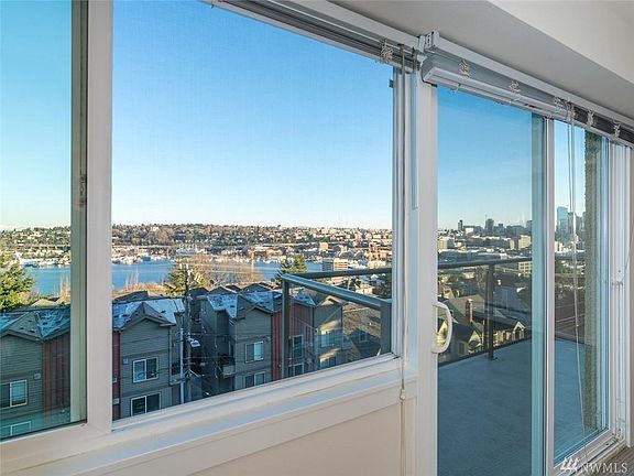 4th image of 1525 Taylor Ave N #60