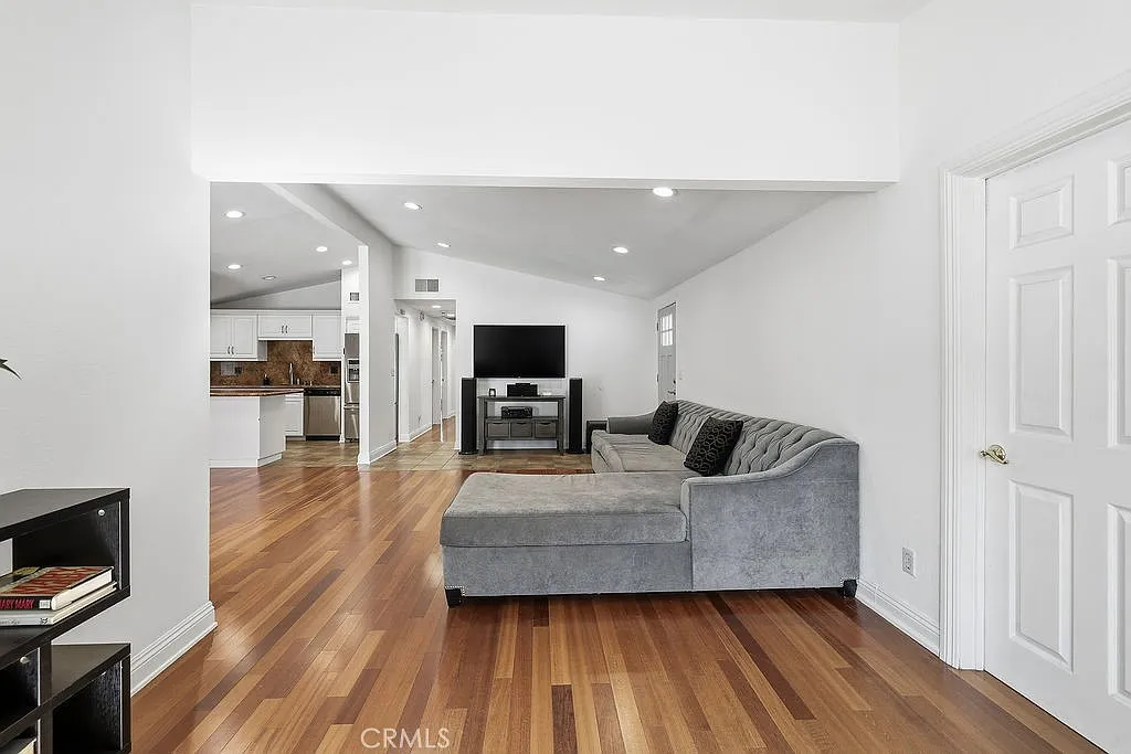 Building Photo - 17106 Mandarin Ct