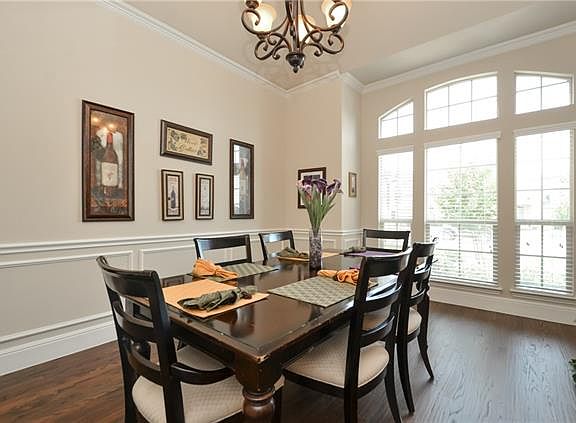 4th image of 1805 Monaco Dr