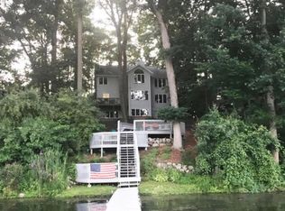 311 Horseshoe Ct, Plainwell, MI