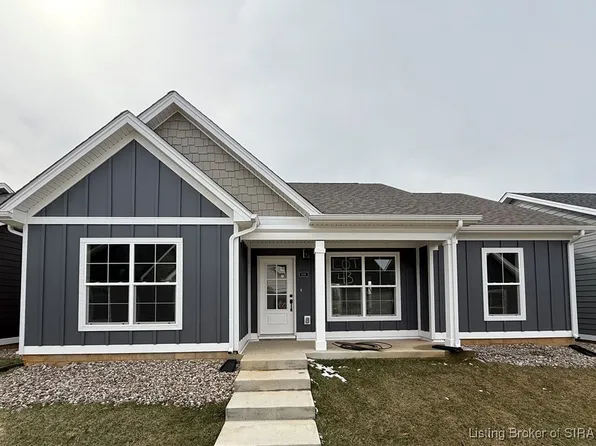1918 Harmony Circle, Charlestown, IN 47111