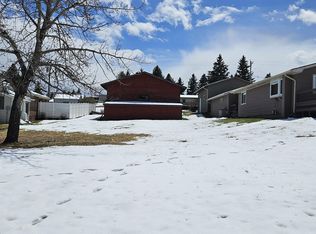 1122 Pine St, Custer, SD 57730