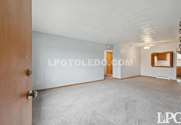 3310 Arlington Ave #4 — Photo 4