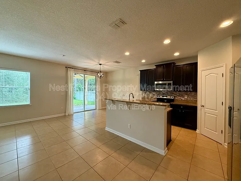 145 Woodfield Ln — Photo 15
