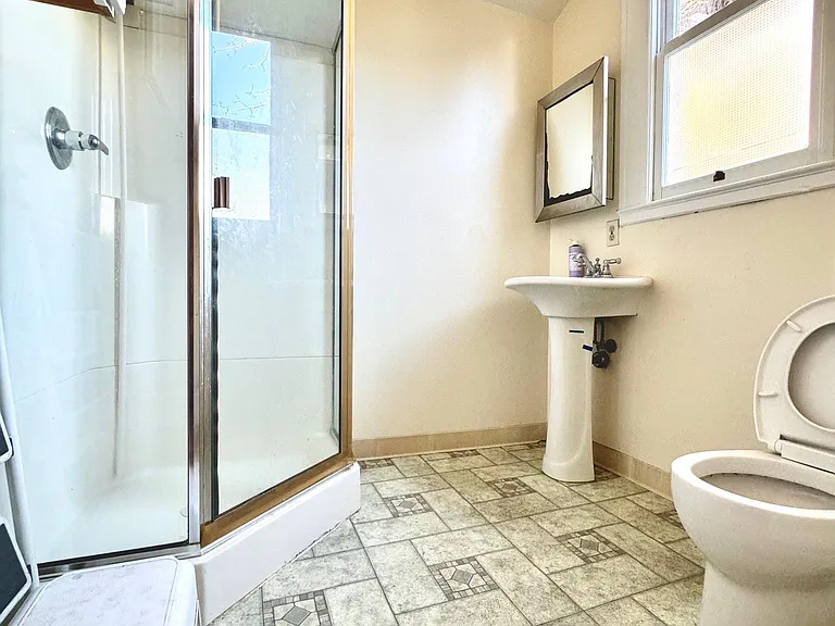 2037 Hearst Ave #A — Photo 8
