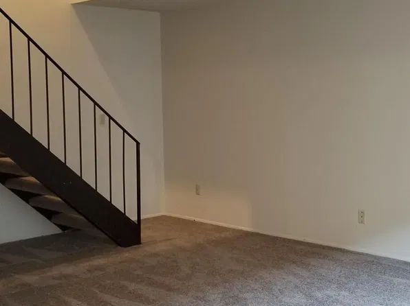 1263 Woodgate Ave APT 2, Marysville, WA 98270