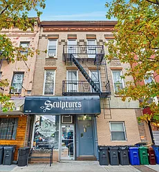 26-10 Hoyt Avenue South