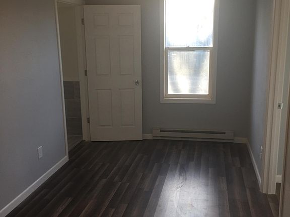 3rd image of 604 2nd St E