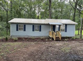 136 Beechview Dr, Clifton, TN 38425