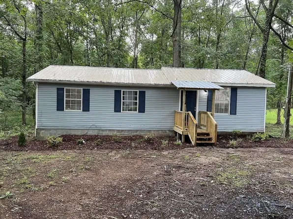 136 Beechview Dr, Clifton, TN 38425
