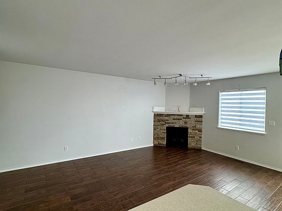 4th image of 11038 Hannah Jane Pl