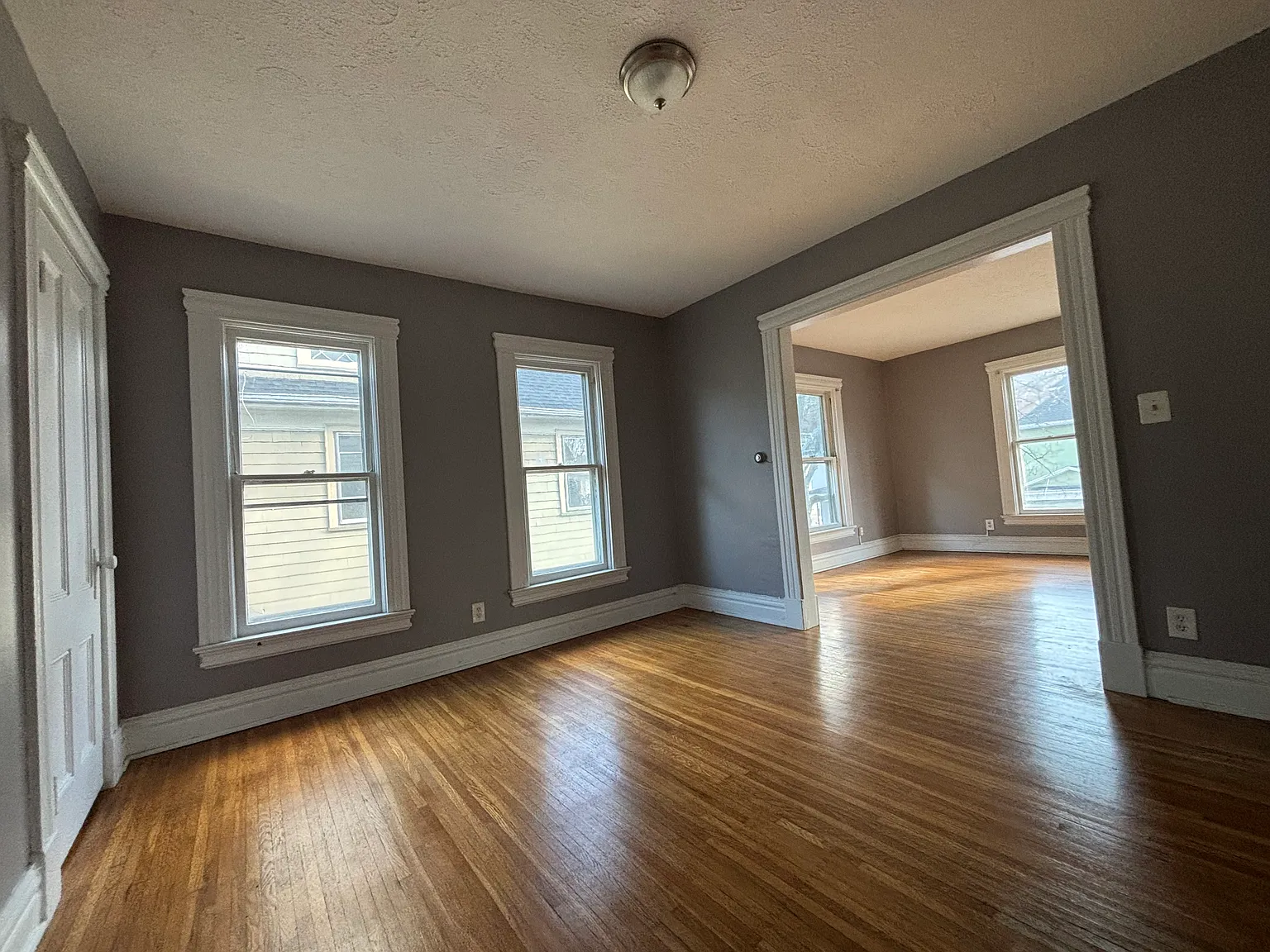 2 bed, 1100 sqft, $1,695 — Photo 2