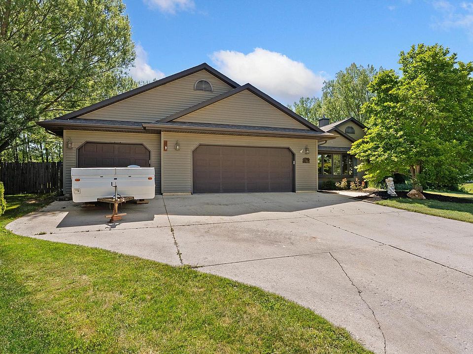 1st image of 1207 Hummingbird PLACE