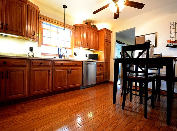 5th image of 2715 Cherie Ln