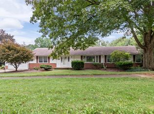 2011 Christmas Run Blvd, Wooster, OH 44691