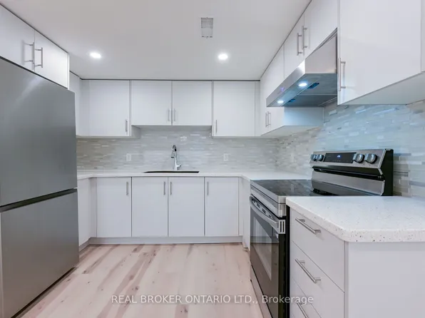 20 Campkin St, Brampton, ON L6Y 3G9