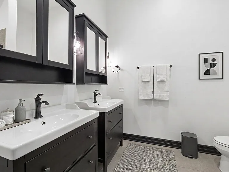 1726 S Racine Ave #2 — Photo 7