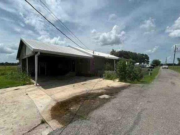 3rd image of 330 Robichaux St