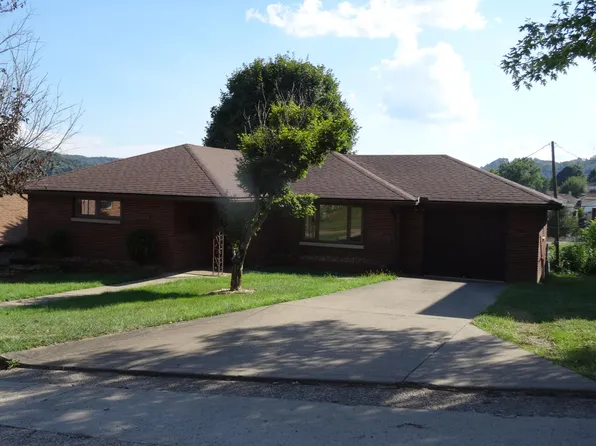 512 W 41st St, Shadyside, OH 43947