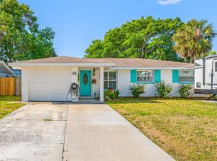 9086 Enchantment Dr, Largo, FL 33773