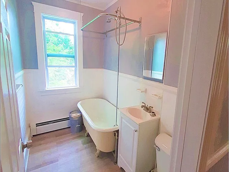 572 Gaskill Street — Photo 8