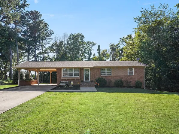 115 Lake Dr, Mayfield, KY 42066