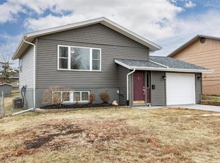 5741 Ohio St SW, Cedar Rapids, IA 52404