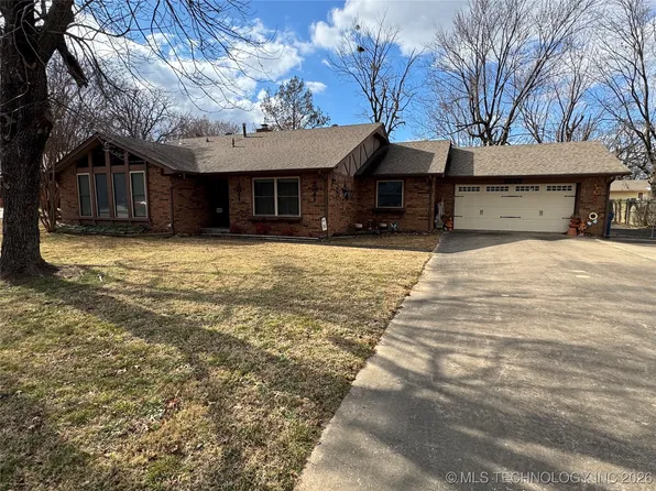 2007 Mockingbird Ln, McAlester, OK 74501