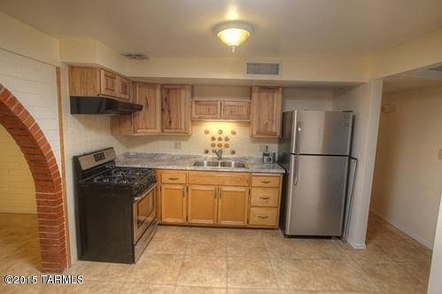 4th image of 1638 S Treat Ave