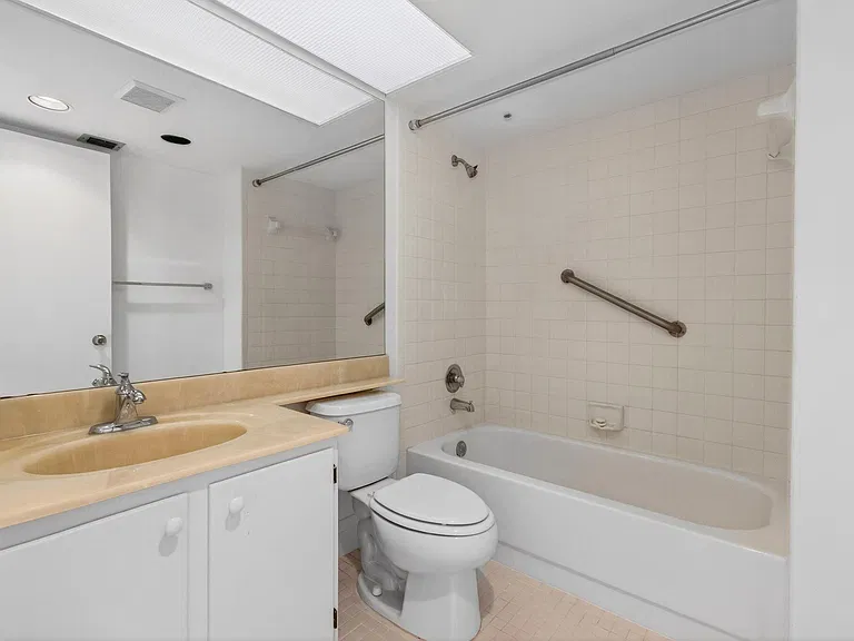1501 Cayman Way #1501C4 — Photo 42