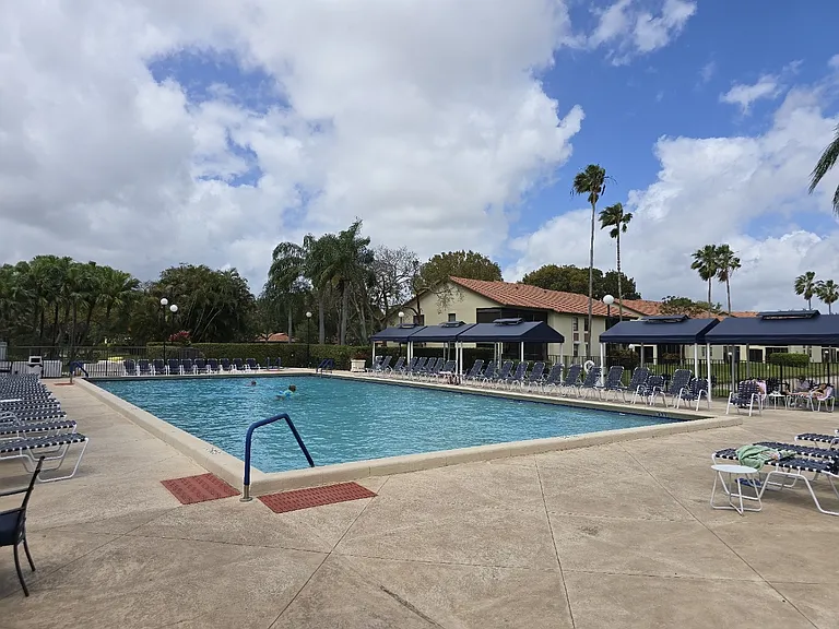 10367 S Circle Lake Dr #202 — Photo 41