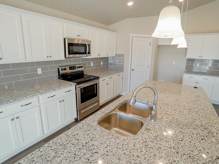 2814 N Cherry Grove Way — Photo 16