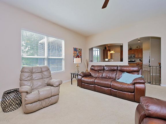 4th image of 1117 Ravenscroft Ln