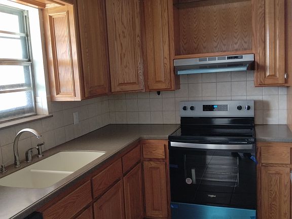 5th image of 2619 NW Cedric Cir