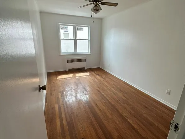 3308 Francis Lewis Blvd #1, Flushing, NY 11358