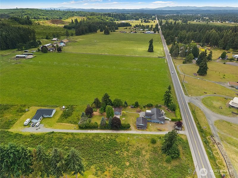 4th image of 18426 Old Hwy 99 SW