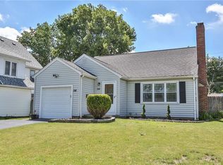 541 Laurelton Rd, Rochester, NY 14609