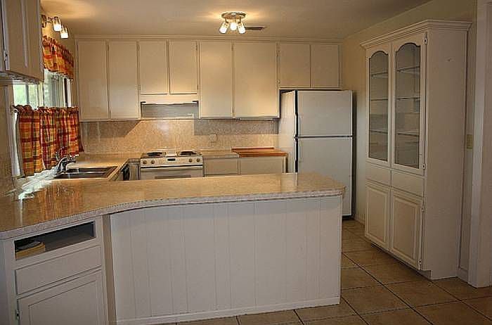 expansive Kitchen