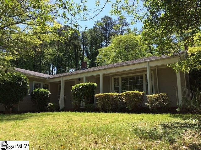 1st image of 194 S Park Dr
