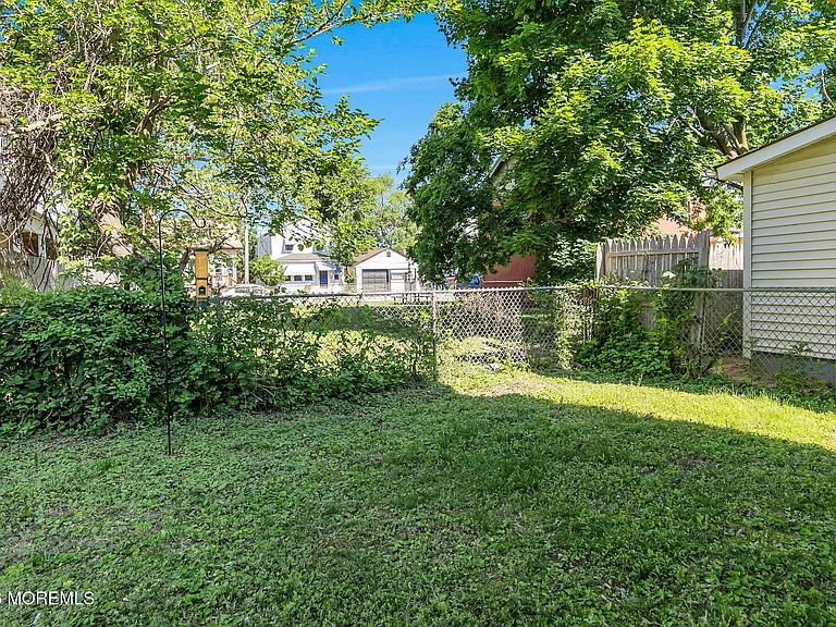 88 Seadrift Ave — Photo 20