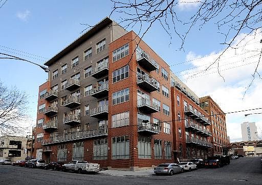 1st image of 824 W Superior St Unit 411