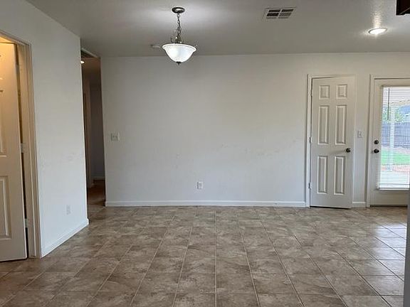 4th image of 5573 E Belgravia Ave