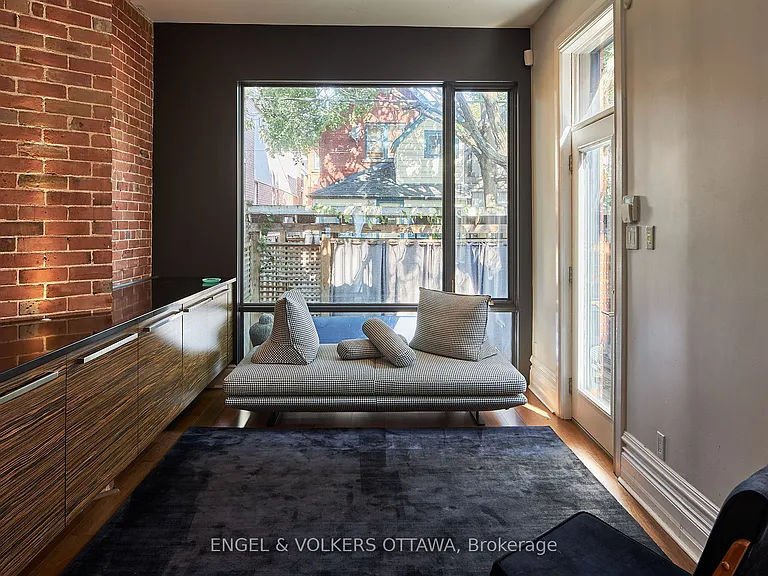 103 James St — Photo 12