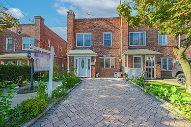 151-23 12 Road