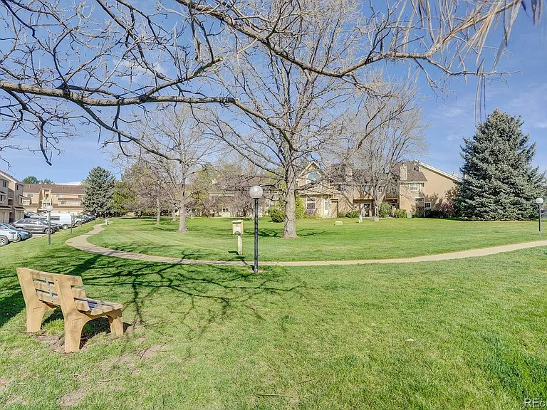 4823 White Rock Cir #E — Photo 26