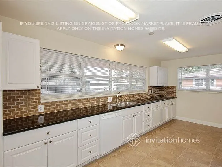 2151 NW 30th Ter — Photo 3