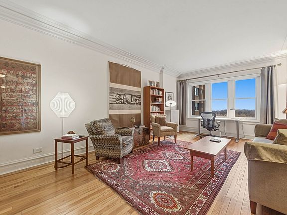 3rd image of 5838 S Stony Island Ave APT 8E