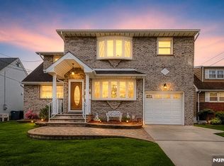 347 Mansfield Ave, Secaucus, NJ 07094