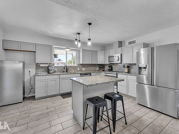 5th image of 2735 W 14th St