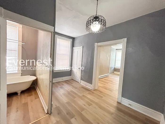 3722A Fairview Ave — Photo 9